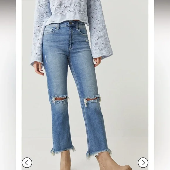 NWT high rise straight fit jeans - Picture 3 of 10